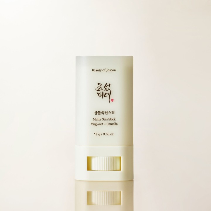 Matte Sun Stick Mugwort Camelia SPF50+ | Beauty of Joseon